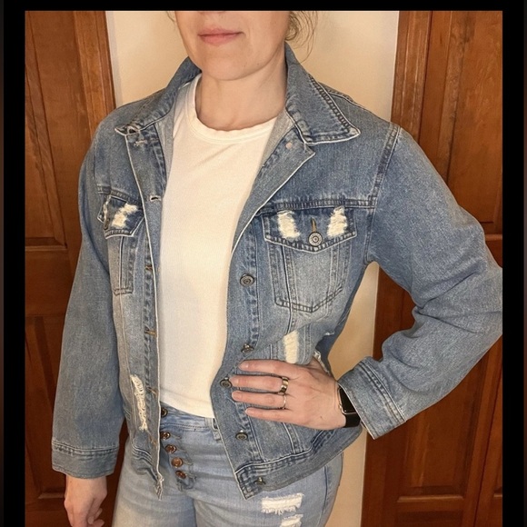 Amitié Y2K Distressed Denim Jacket M Grunge Indie 100% Cotton - Picture 1 of 14